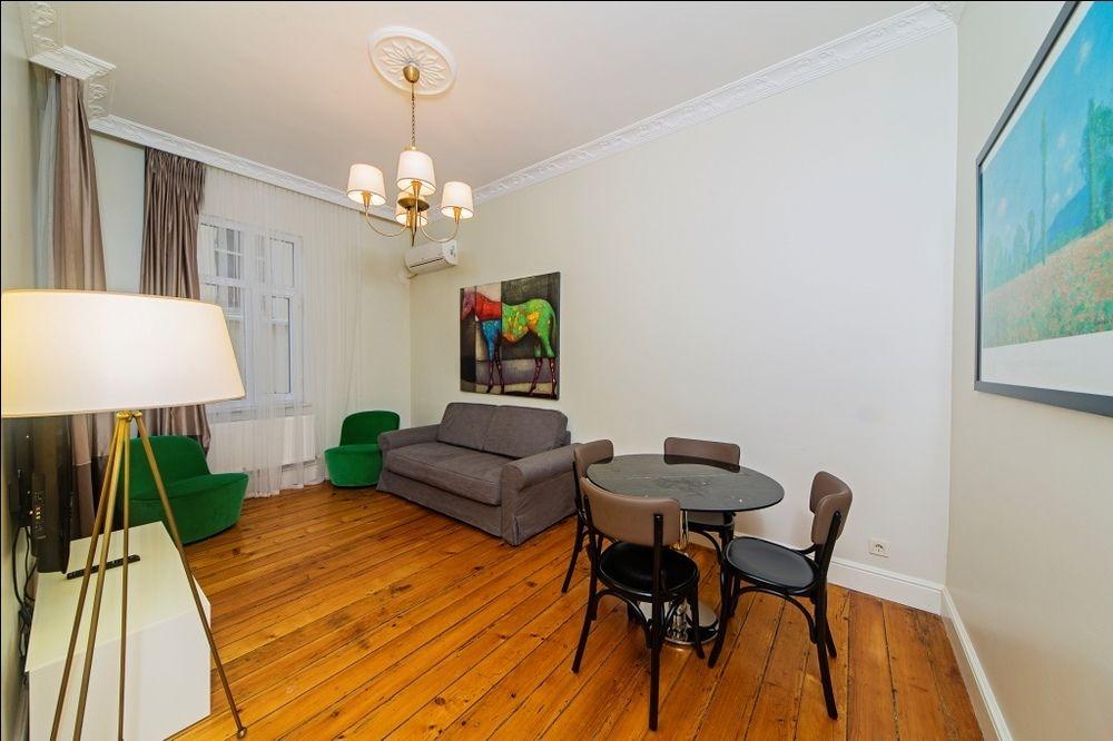 Meroddi Pera Flats Istanbul Bagian luar foto