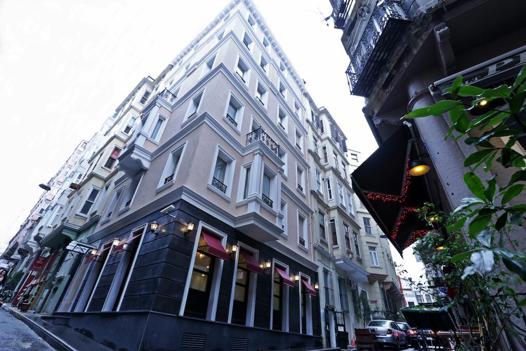 Meroddi Pera Flats Istanbul Bagian luar foto